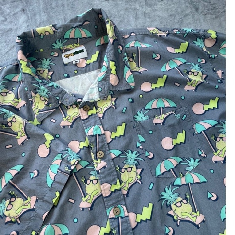Tipsy Elves Men's‎ Hawaiian Shirt 4XL Fun Pineapple Print Short Sleeve Button Up